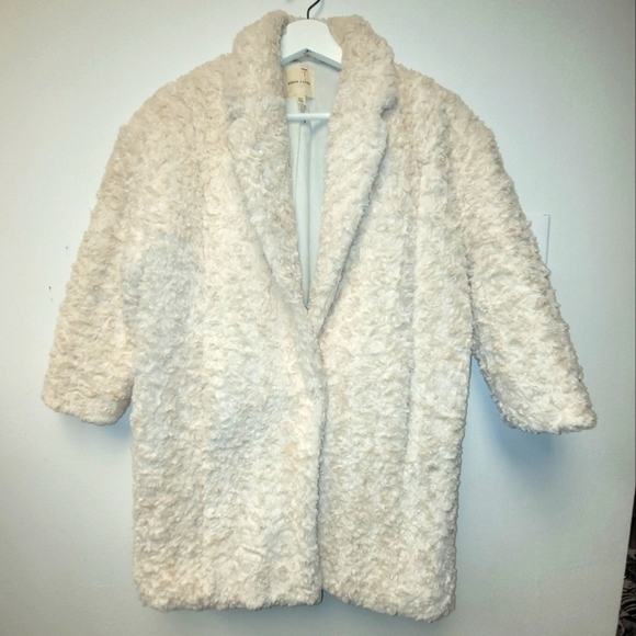 Urban Outfitters Silence + Noise Ivory Faux Fur Fuzzy Cocoon Coat Size XS - Picture 5 of 15